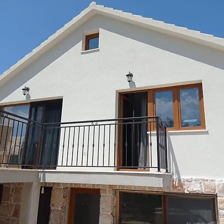 Tatil Evi Vikendica Oliver