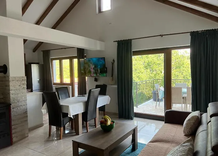 Vikendica Oliver Semesterbostad